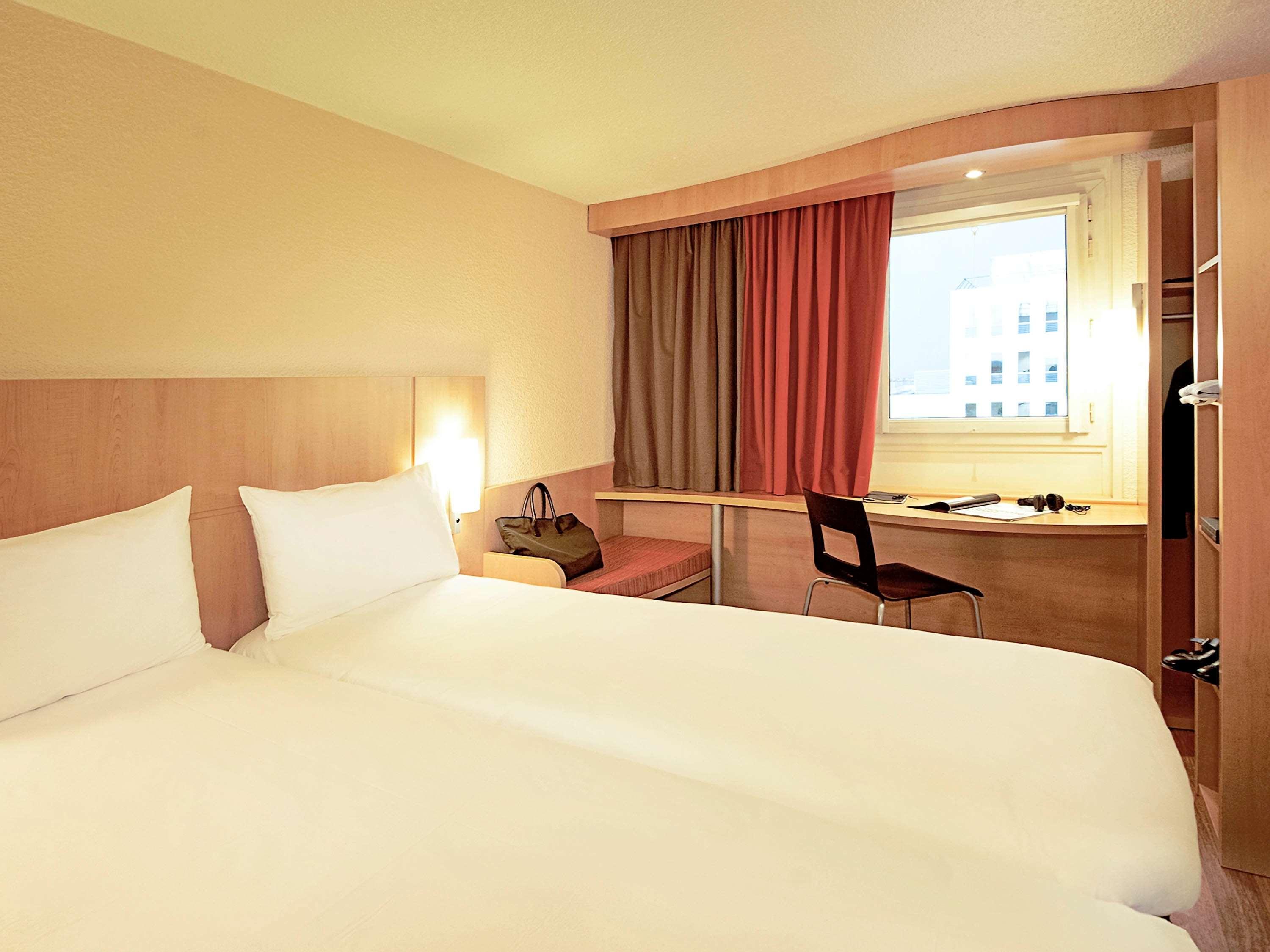 Отель Ibis Temple Meads 3*